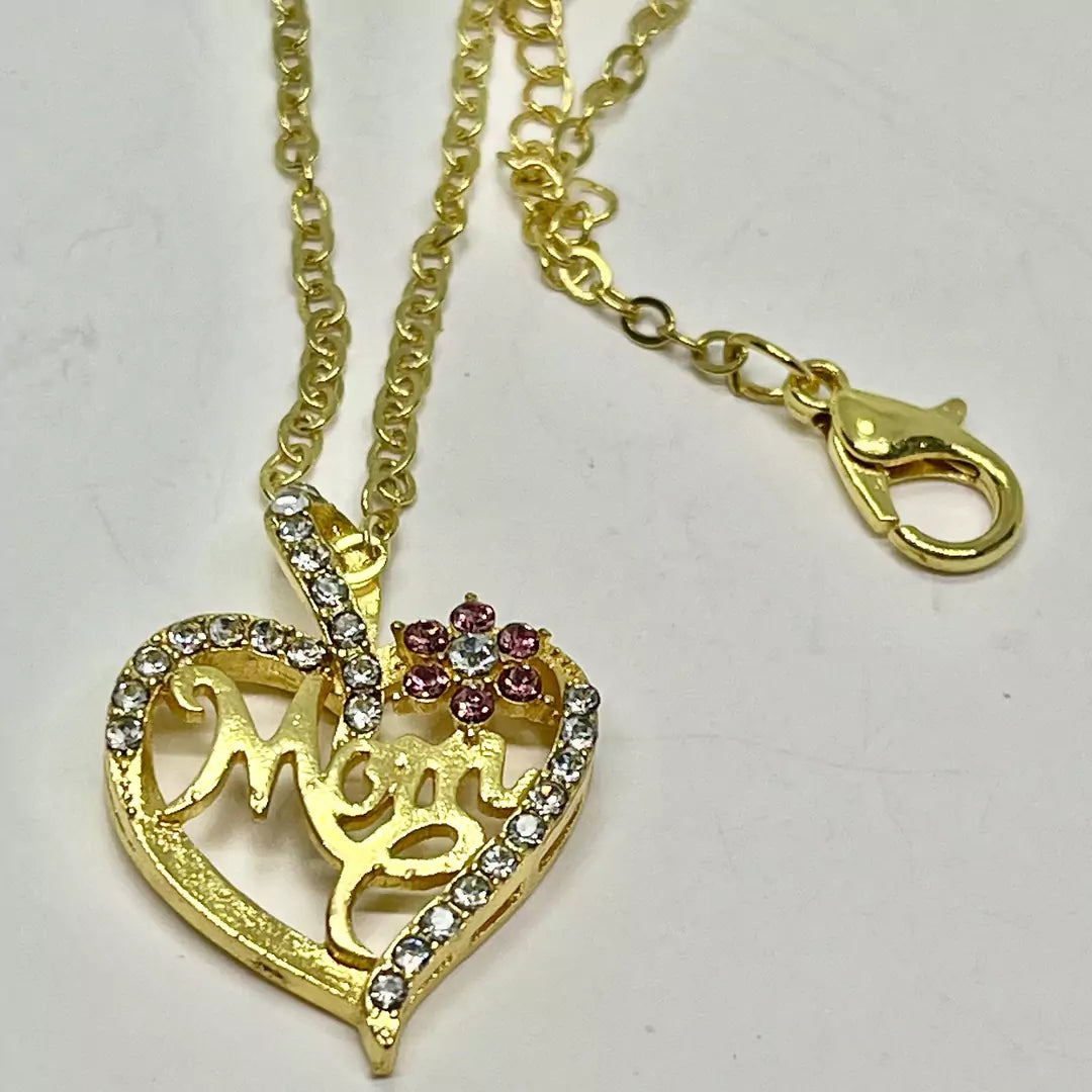 Golden Mom Pendant chain, Minimalist Heart shape