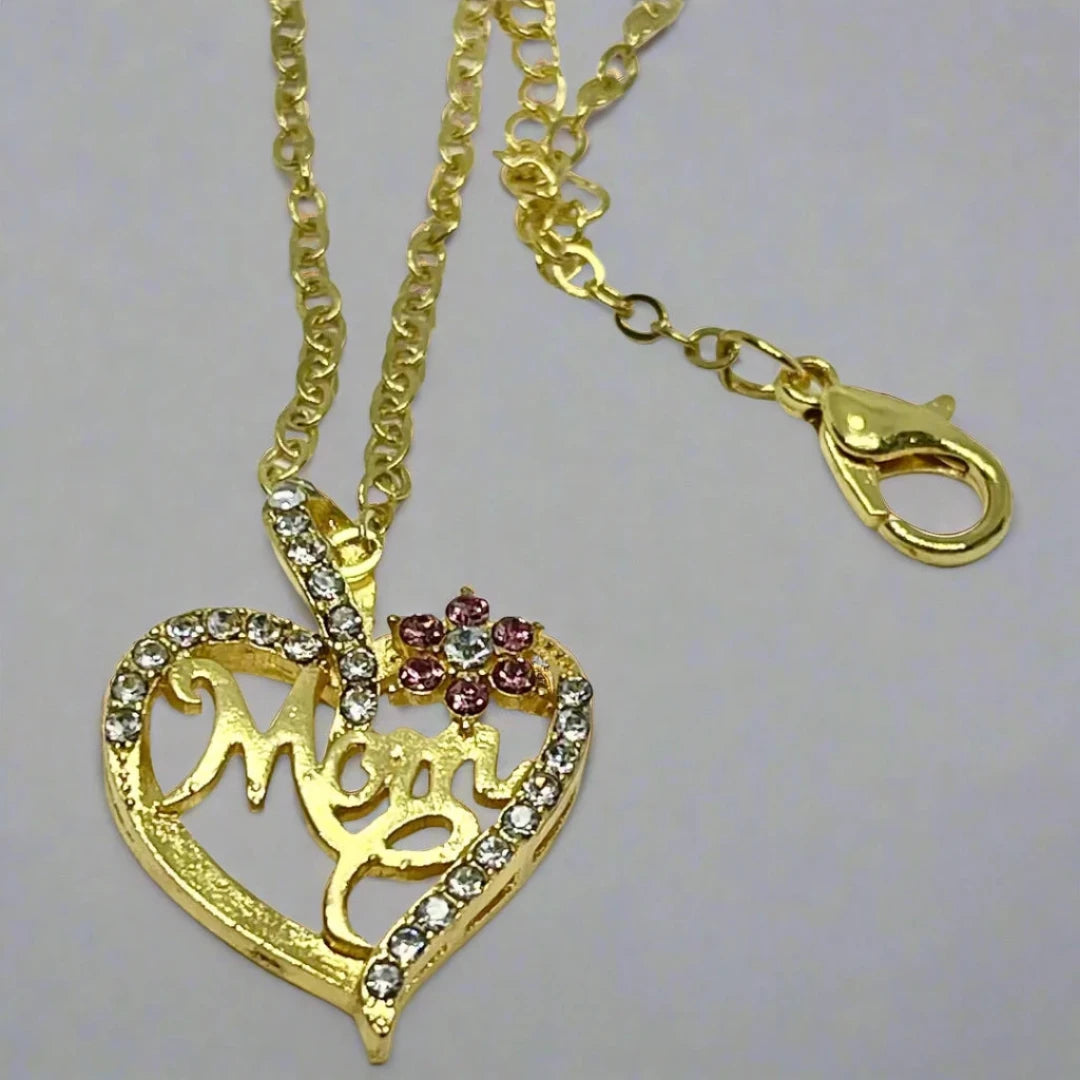 Golden Mom Pendant chain, Minimalist Heart shape